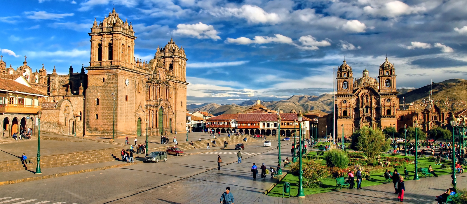 Plaza de Armas: Cusco's Vibrant Cultural Hub