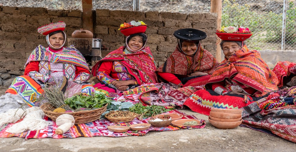 This Peru itinerary 12 days, will take you to authentic Peruvian villages like Huilloc.  Support local communities on this Peru express tour and directly contribute to indigenous people in Peru.