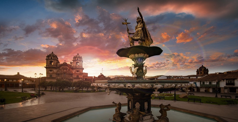 Watching the sunset over the Plaza de Armas in Cusco on your Cusco tours is a magical experience. As the sun dips below the surrounding mountains, the sky is painted with hues of orange, pink, and purple, casting a warm glow over the historic buildings.