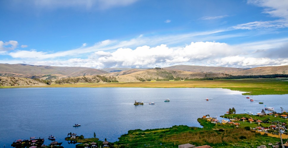 Here at Valencia Travel, we design Peru tour packages in off-the-beaten-path destinations. We are passionate about the incredible geographic diversity of Peru.  Piquecocha Lagoon is no exception!