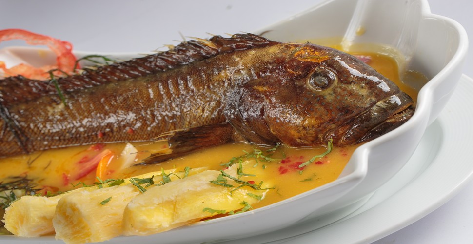 Caldo de Pescado originates from Peru, specifically from the coastal regions where seafood is abundant and forms an integral part of the local cuisine. When in Lima, Trujillo, Tumbes, Piura, or on a Chiclayo vacation- make sure you try Caldo de Pescado.